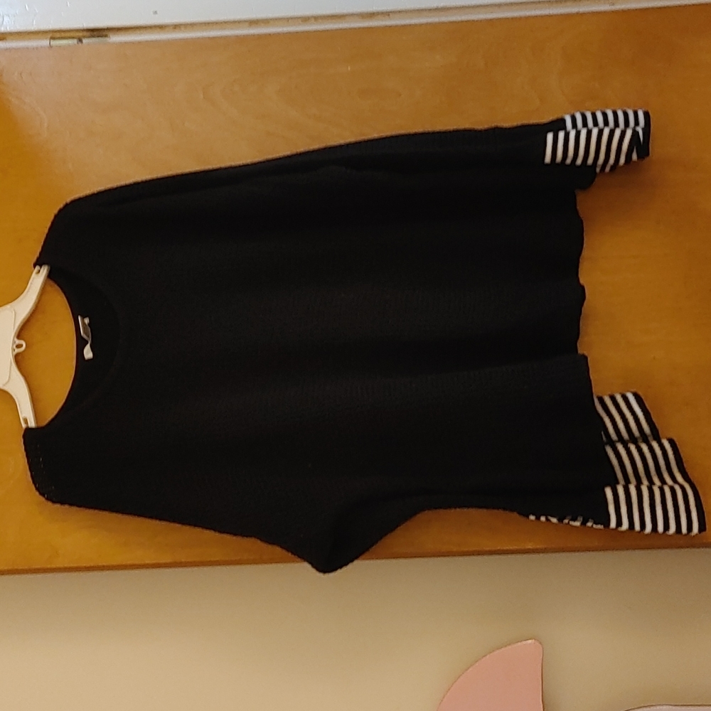 Plus size (3X) BLK crewneck bell sleeve cotton interlocked knit pullover sweater